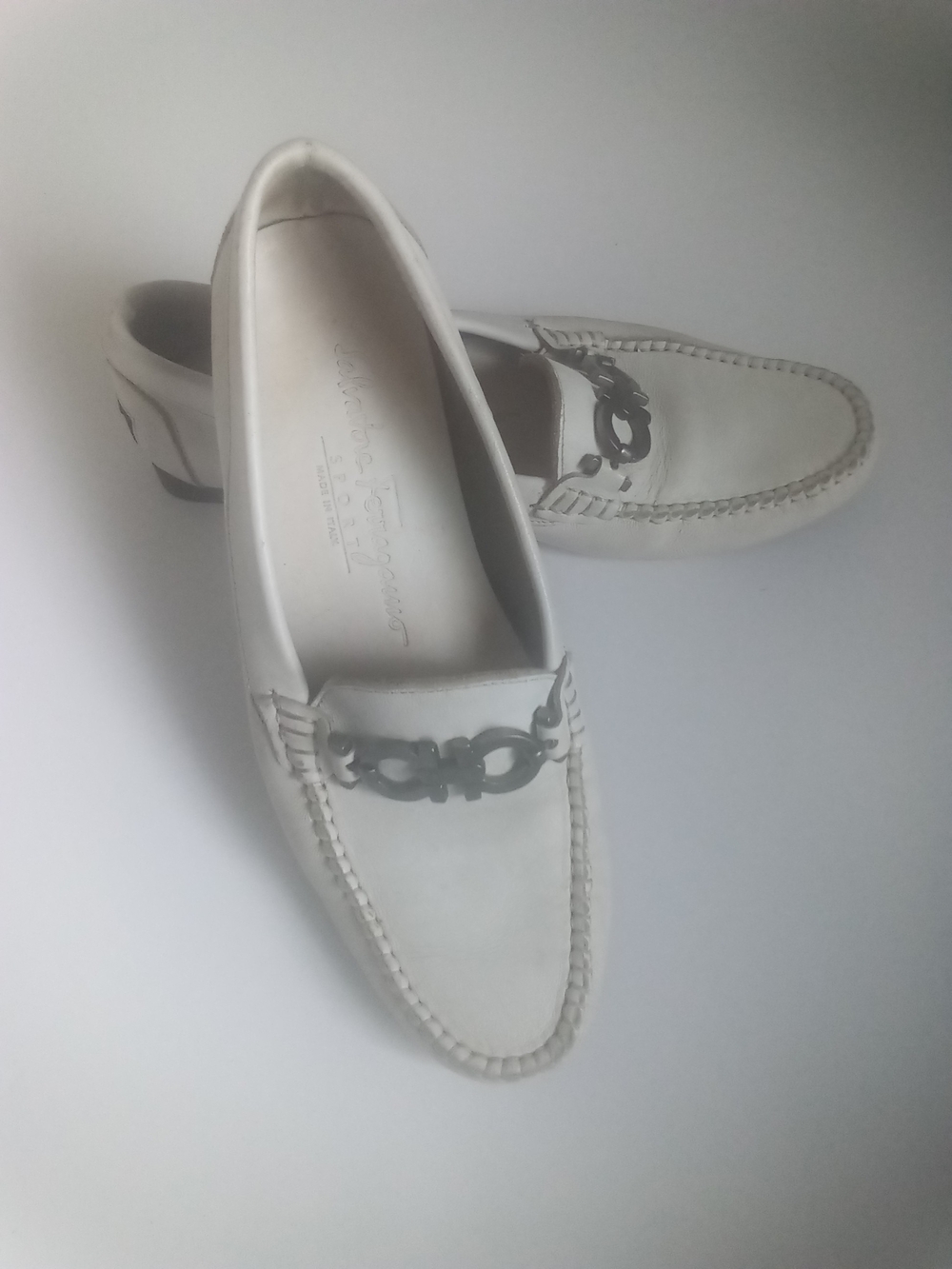 Ferragamo Gancini  Ornament Loafer Driver White Women's 5.5